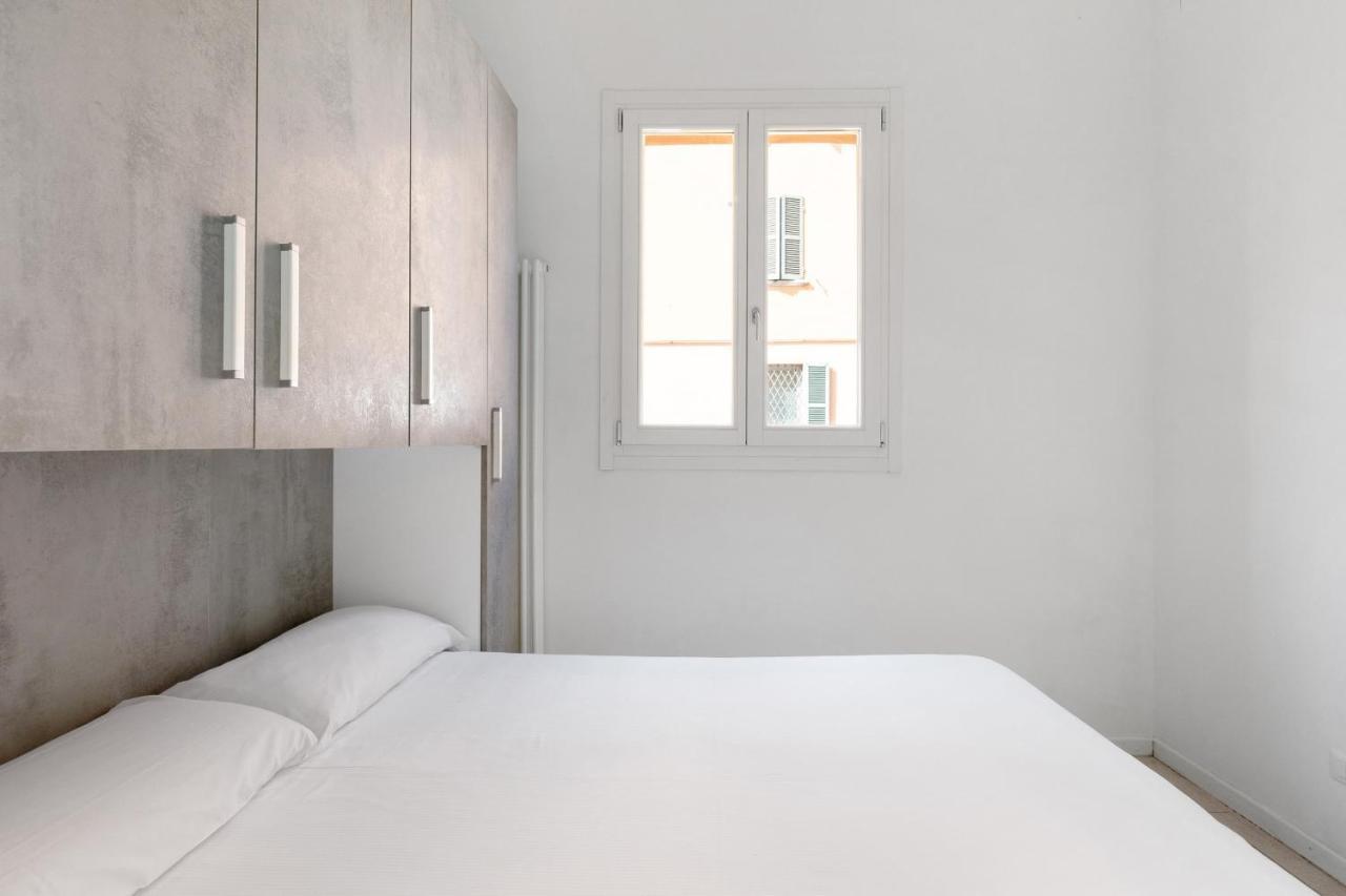 Modern Studio In Borgo Panigale By Wonderful Italy ボローニャ エクステリア 写真